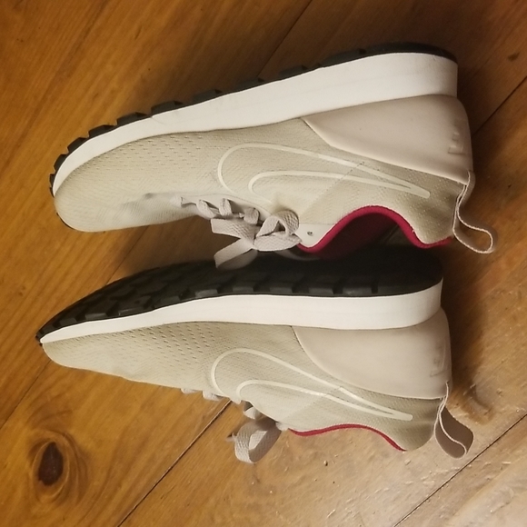 Nike running shoes - Picture 5 of 9